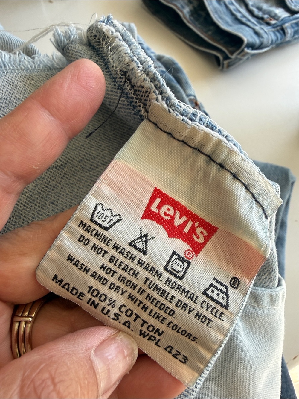 Coveted 501 Levi's Light Blue Distressed Denim Cutoff Shorts vintage - Picture 11 of 12